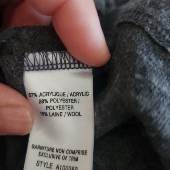 JACOB  turtlenecks size L - Picture 3 of 3